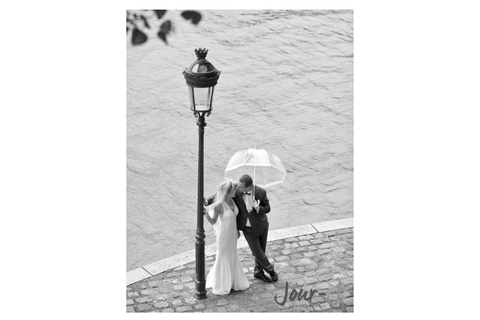 Seance couple - love session à Paris - jour-j-photographie - Sacha-Heron