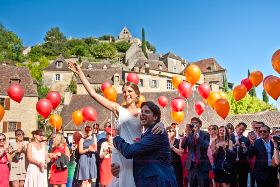 sortie de cérémonie civile avec lancé de ballons